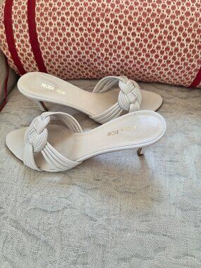 Prota Fiori off white Sandals sz 8
